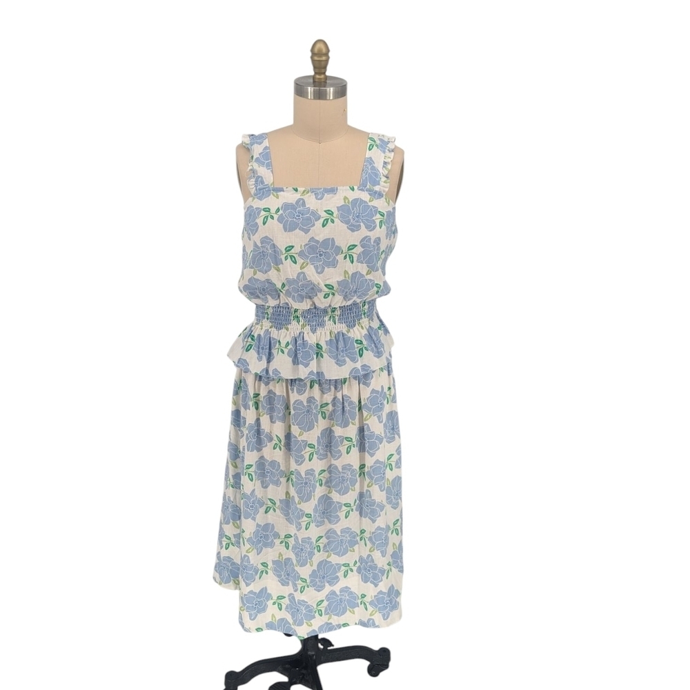 01225 Draper James Floral Top Skirt White Blue Size Large preppy cottagecore 90s